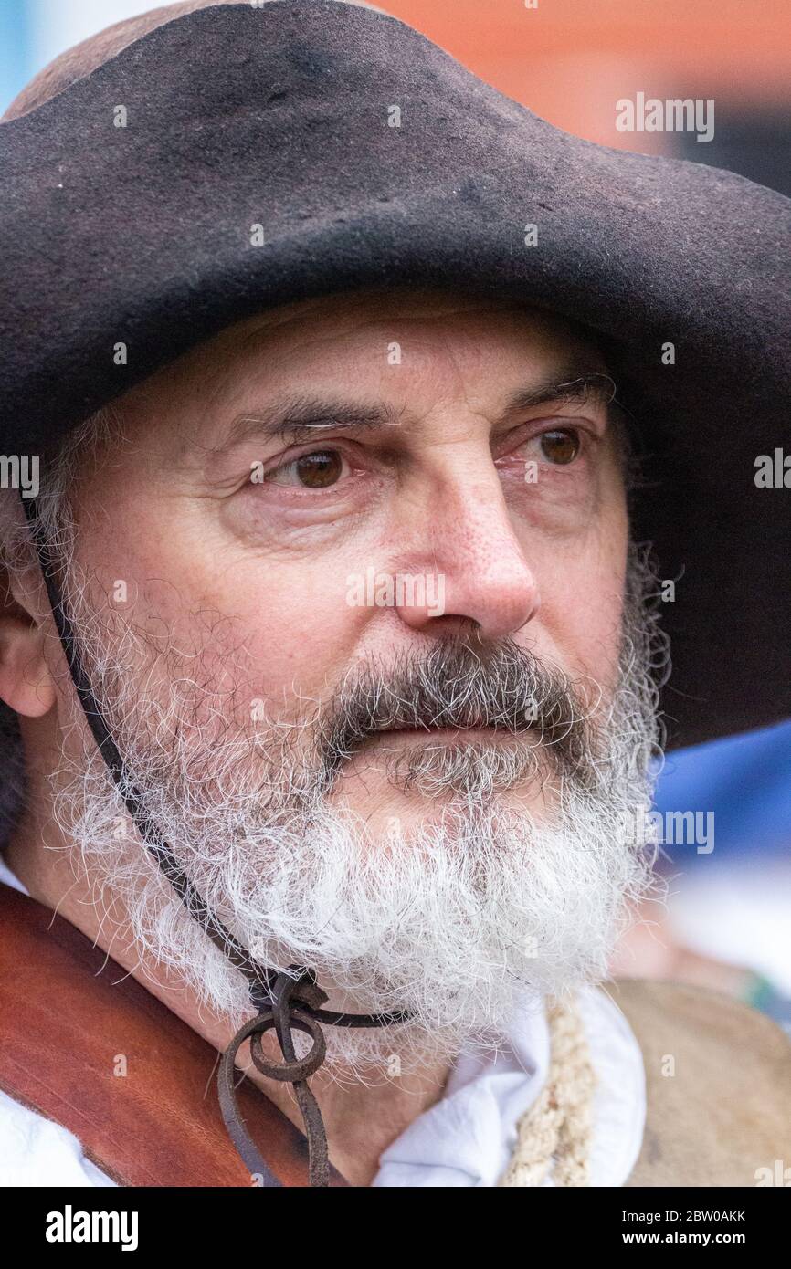 I reenattori nella battaglia di Nantwich il giorno Santo dell'agrifoglio Foto Stock