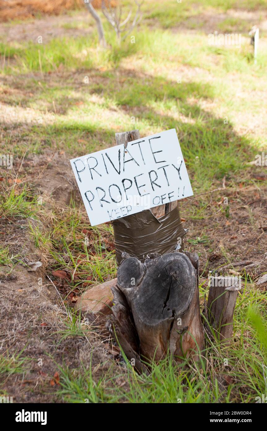 Cartello di proprietà privata scritto a mano Foto Stock