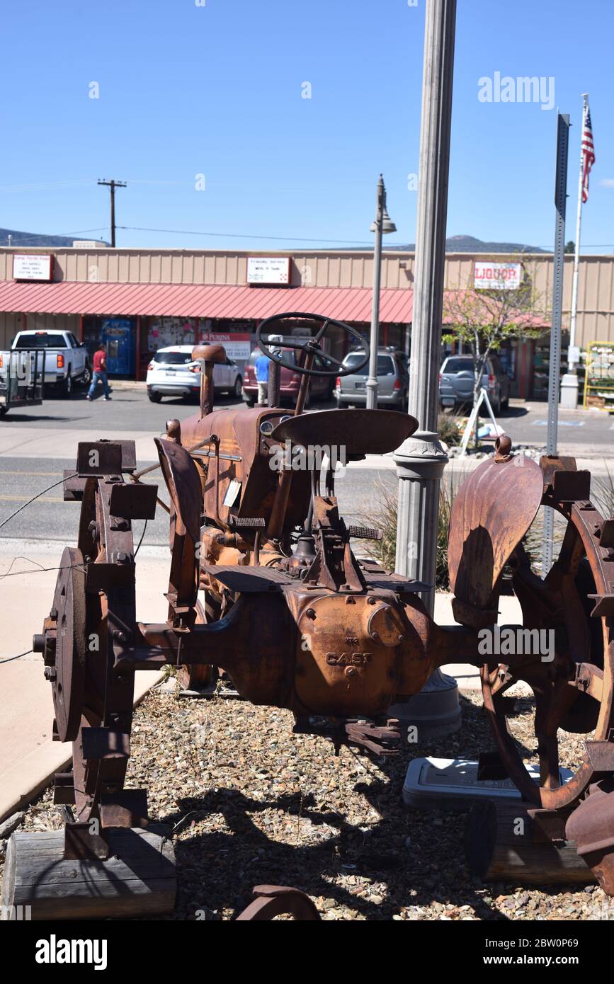 Camp Verde, Arizona. U.S.A., 28 marzo 2020. Campo d'epoca Verde Arizona. Attrezzature agricole Pioneer, oggetti da cucina e utensili da cucina del 1880. Foto Stock