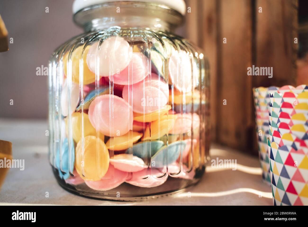 Immagine di barattolo di caramelle tagliate a mano caramelle