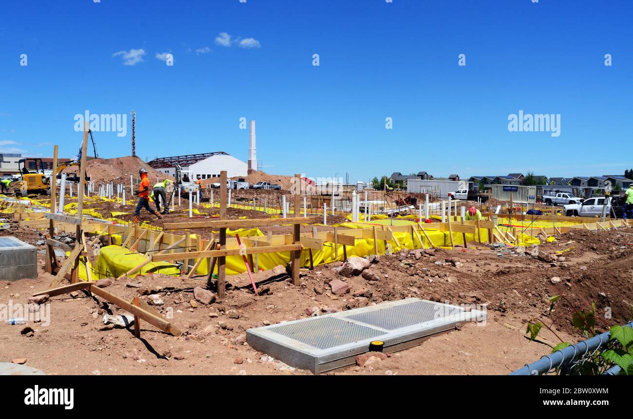 Oltre 200 unità di noleggio, 8,400 piedi quadrati di spazio al dettaglio e due "parchi tascabili" saranno costruiti su quasi nove acri a North Boulder. Foto Stock
