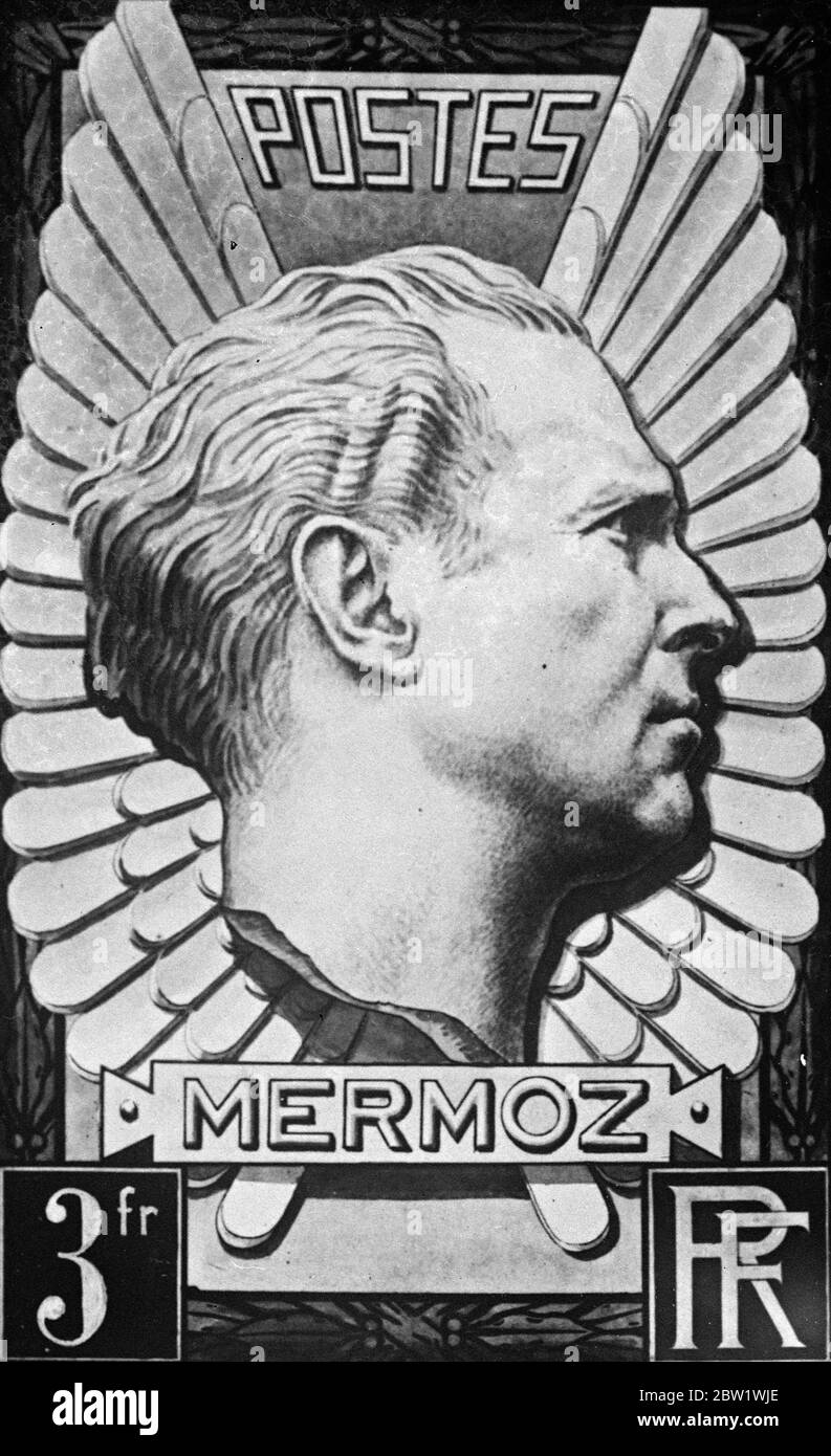 Mermoz, pioniere della posta aerea Trans-Atlantic, commemorato in nuovi francobolli francesi. Come monumento a Jean Mermoz, gli airmen francesi che hanno perso la vita su un volo Atlantico lo scorso anno, l'Ufficio postale francese ha rilasciato due francobolli con il ritratto dell'aviatore. Mermoz, il più grande pilota di Air France, ha stabilito il primo servizio di posta aerea transatlantica e la rotta di 10,000 miglia aeree attraverso l'Atlantico del Sud a Santiago, Cile. Mostre fotografiche, Jean Mermoz commemorato sul francobollo da tre franchi appena rilasciato dalla posta francese. 21 aprile 1937 Foto Stock