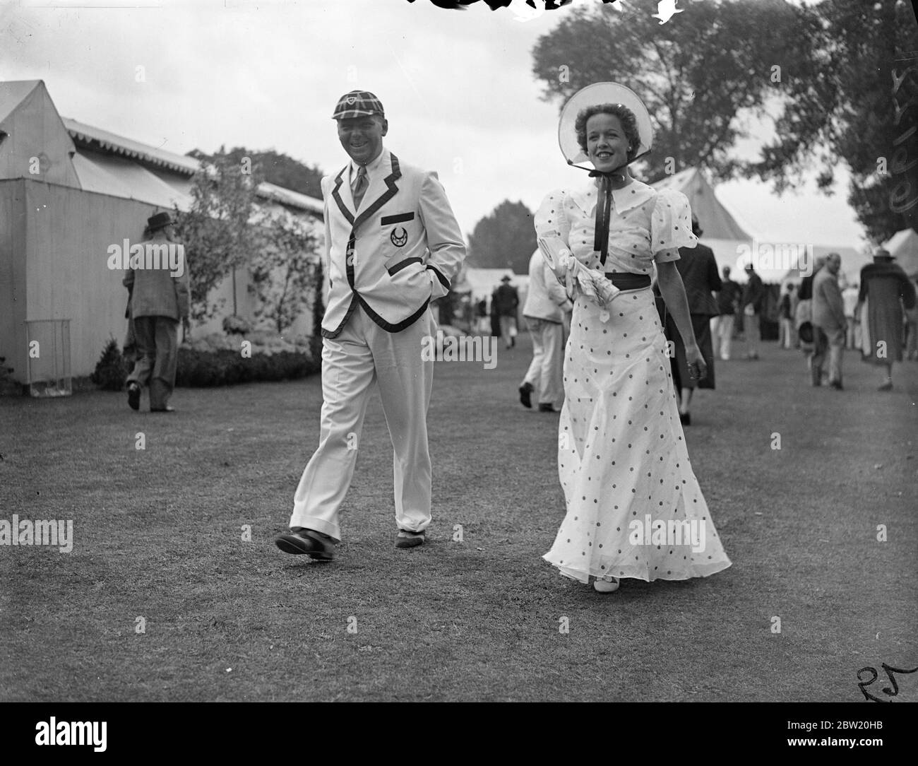 Signor e signora Wilfred Boulton alla regata Henley Royal. 1 luglio 1937 Foto Stock