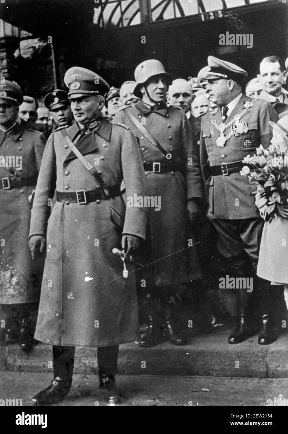 [ Nessun testo ? Gemany , nazista , ufficiali, 1936 ? ] Foto Stock