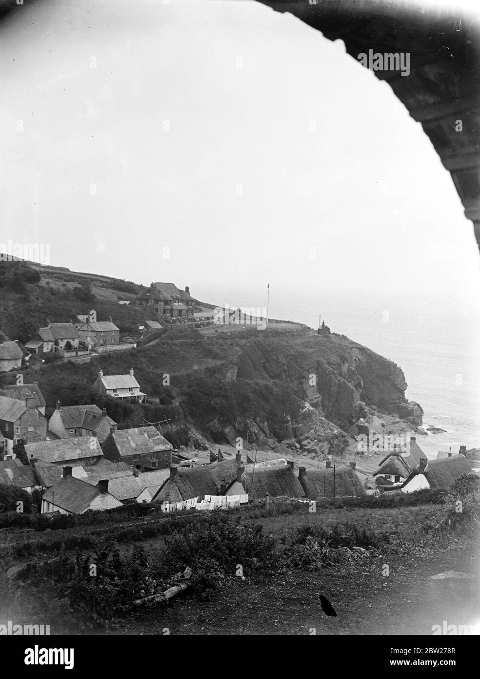 Cadgwith, Cornovaglia. Villaggio sulla costa della Cornovaglia. 1933 Foto Stock