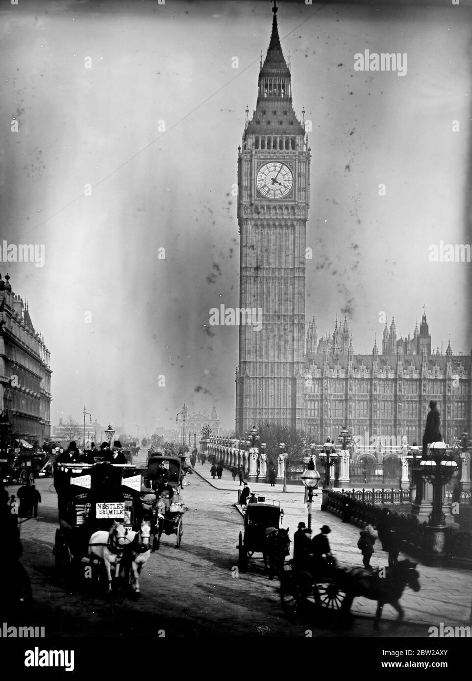 L'estremità nord del Palazzo di Westminster a Londra, con il Big ben a vista completa. Foto Stock