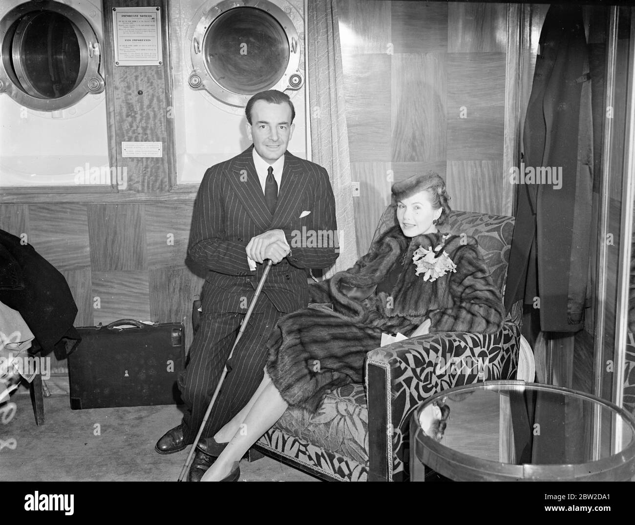 Lord and e Lady Beatty lasciarono Southampton sull'Ile-de-France per visitare l'America. Spettacoli fotografici: Lord and Lady Beatty alla partenza da Southampton. 20 ottobre 1938 Foto Stock