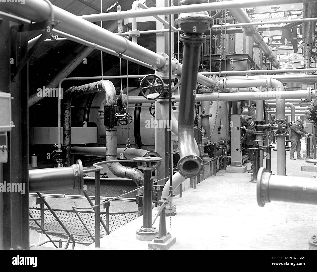 Fabbrica di Cordite della Marina reale a Holton Heath. Parte dell'enromous  macchinario creato per la produzione di acetone da batteri - questo  processo è stato sulle scoperte della guerra. 26 marzo 1919