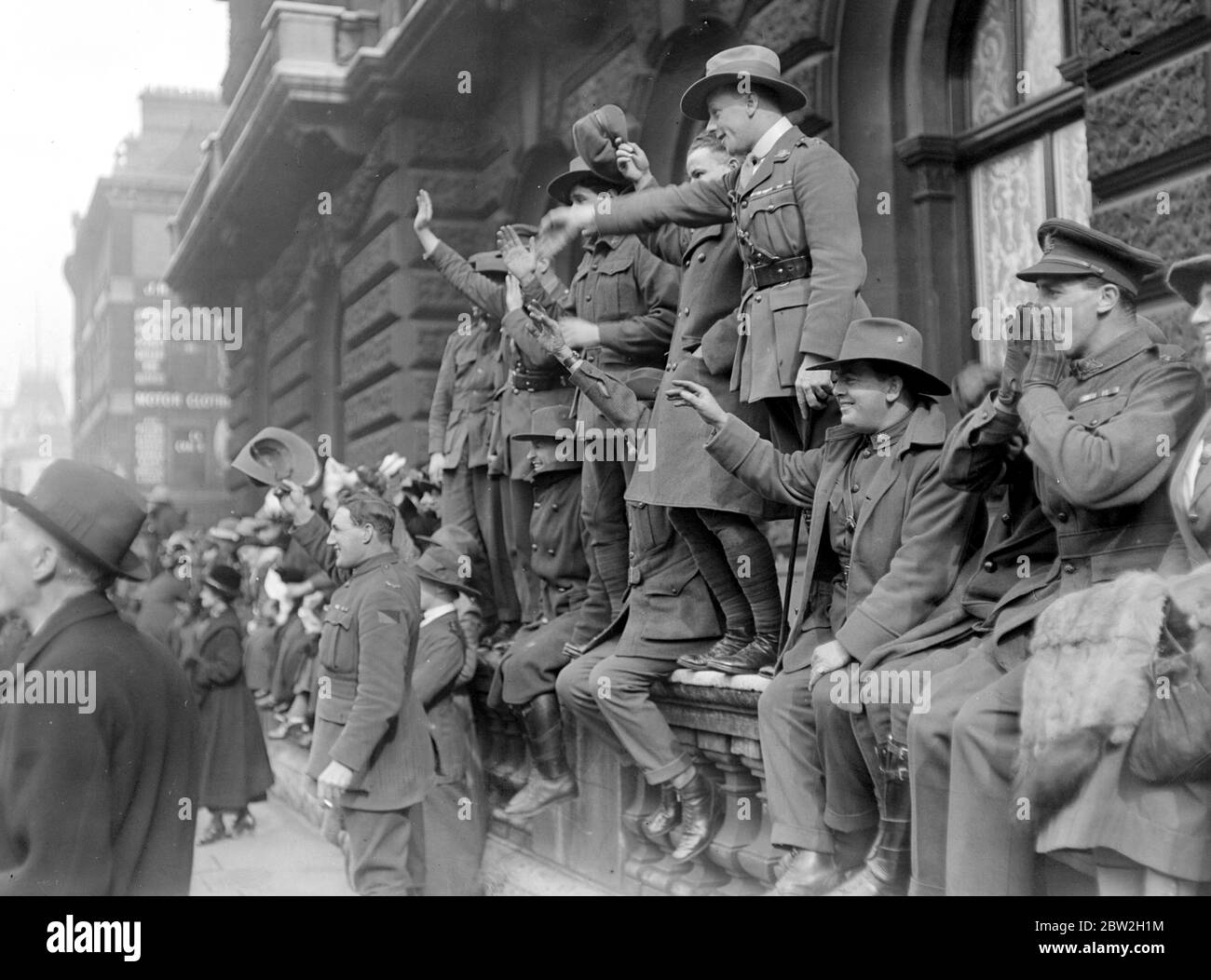 Gli australiani arrivederci al Principe di Galles. 17 marzo 1920 Foto Stock