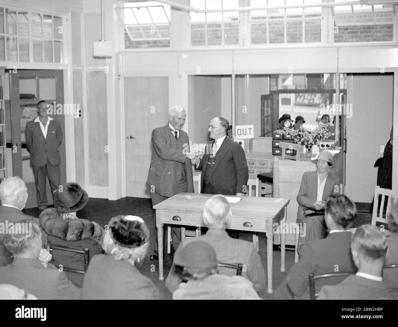 La Biblioteca Barnehurst Nein si apre a Kent. 13 ottobre 1934 Foto Stock