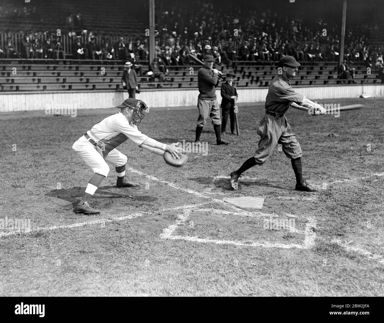 Partita di baseball anglo-americana all'Arsenal Football Ground, Highbury. 18 maggio 1918 Foto Stock