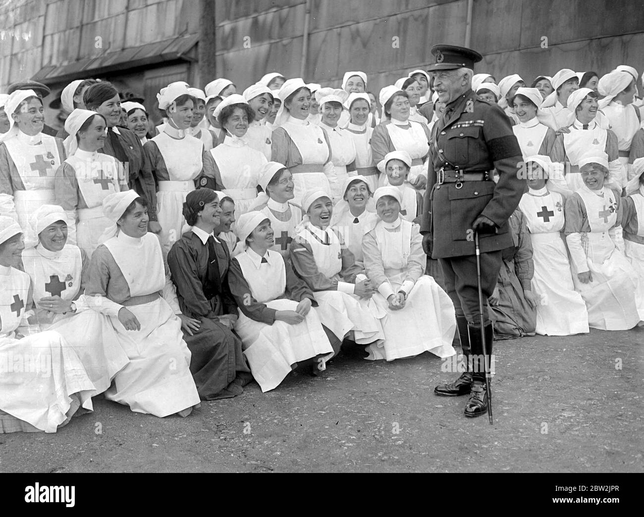 Il Duca di Connaught visita Millbay V.A.D. Ospedale. 27 ottobre 1917 Foto Stock