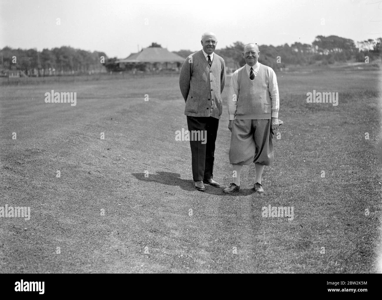 Le Touquet (torneo di golf annuale Brigandi). Lord Ashfield e Sir Harry Greer 30 giugno 1929 Foto Stock