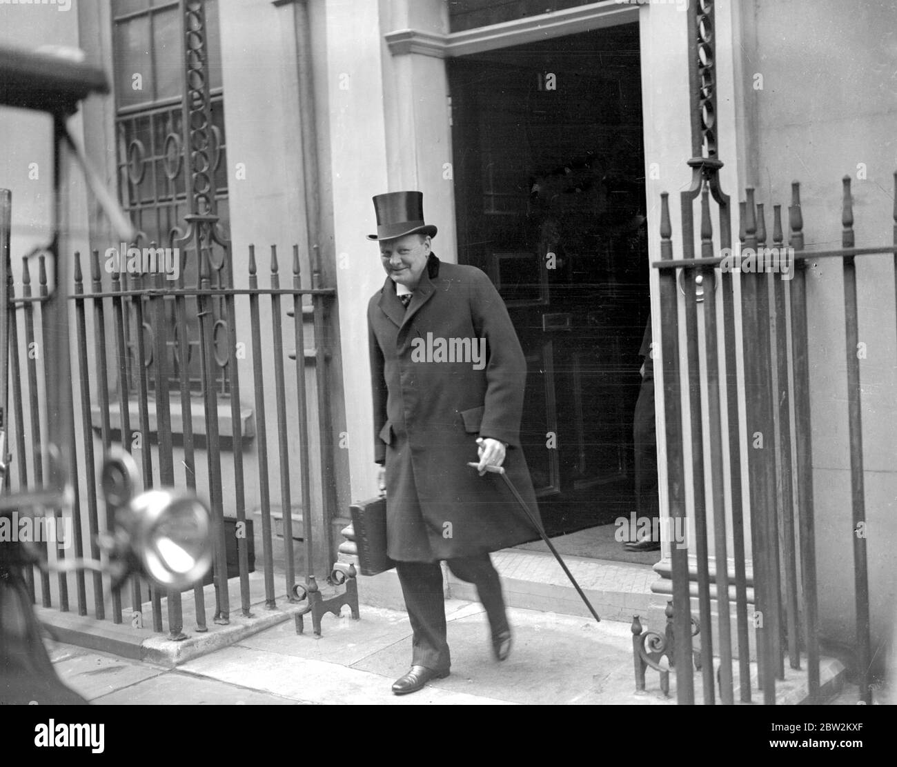 Winston Churchill a Downing Street. Aprile 1925 Foto Stock