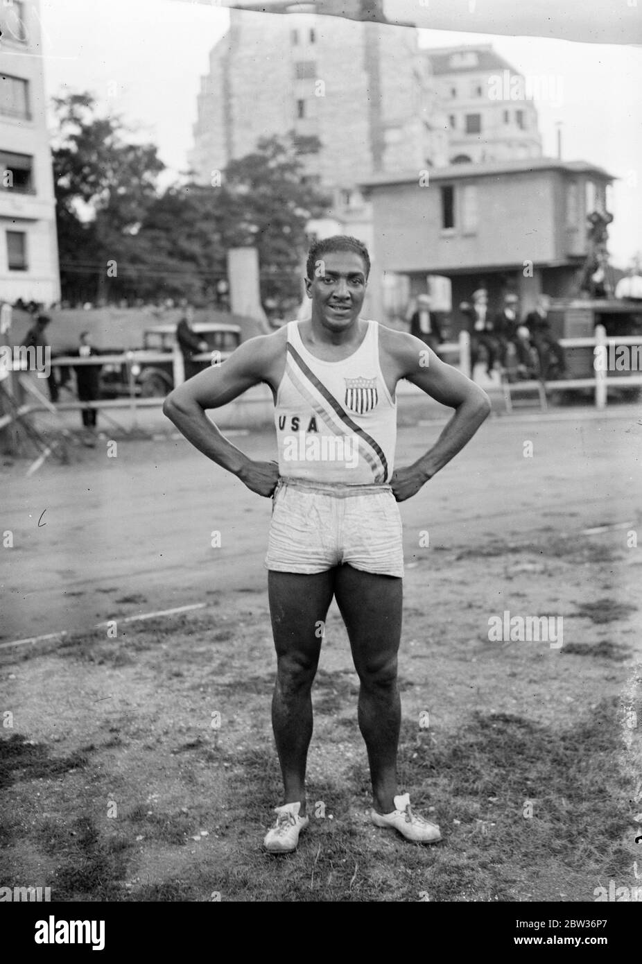 Ralph Metcalf (USA) vincitore di 100 metri . 18 agosto 1933 Foto Stock