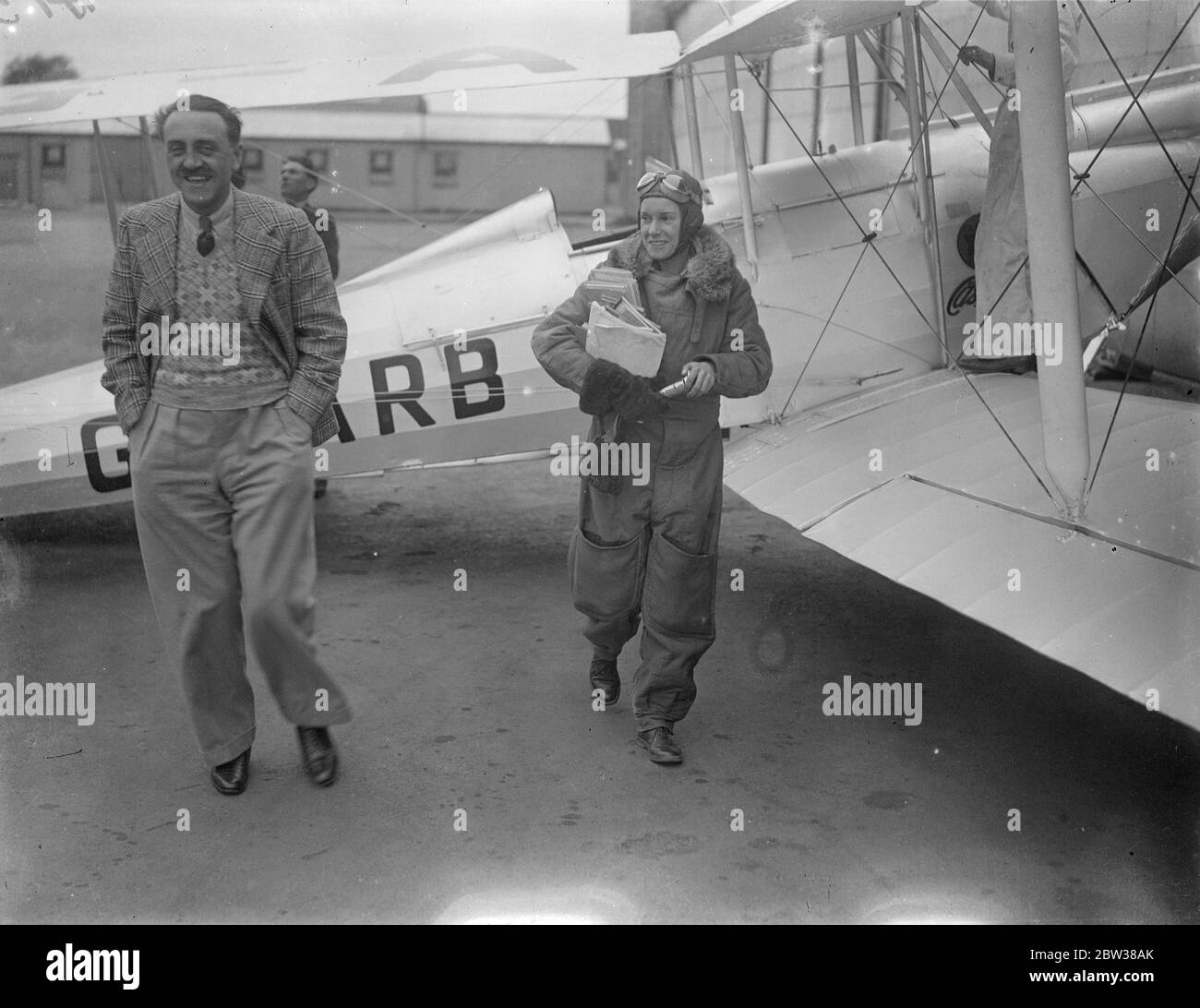 Jean Batten e aereo a Brooklands . Aprile 1934 Foto Stock