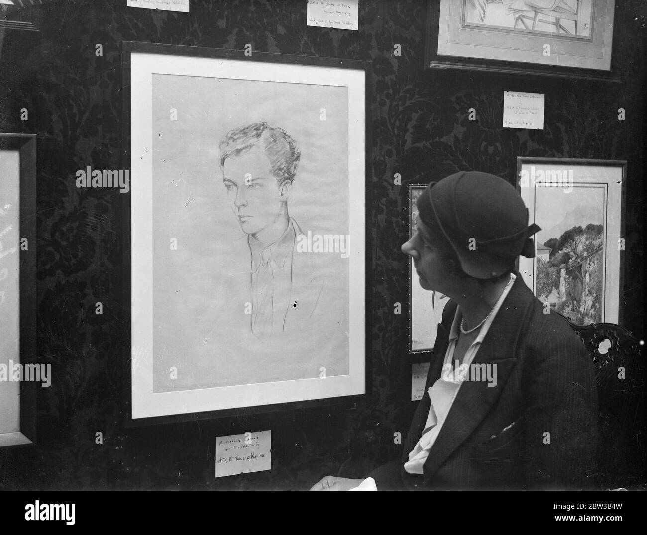Principessa Marina come artista . I suoi disegni sono esposti in una mostra di Londra . 6 ottobre 1934 . Foto Stock