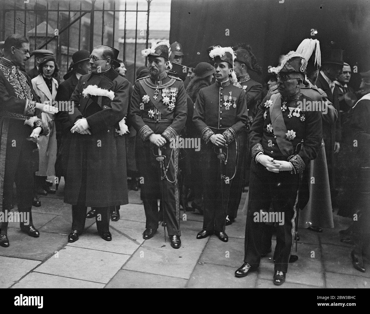 Servizio commemorativo per il Re Alessandro di Jugoslavia alla Chiesa russa di Londra . 18 ottobre 1934 Foto Stock