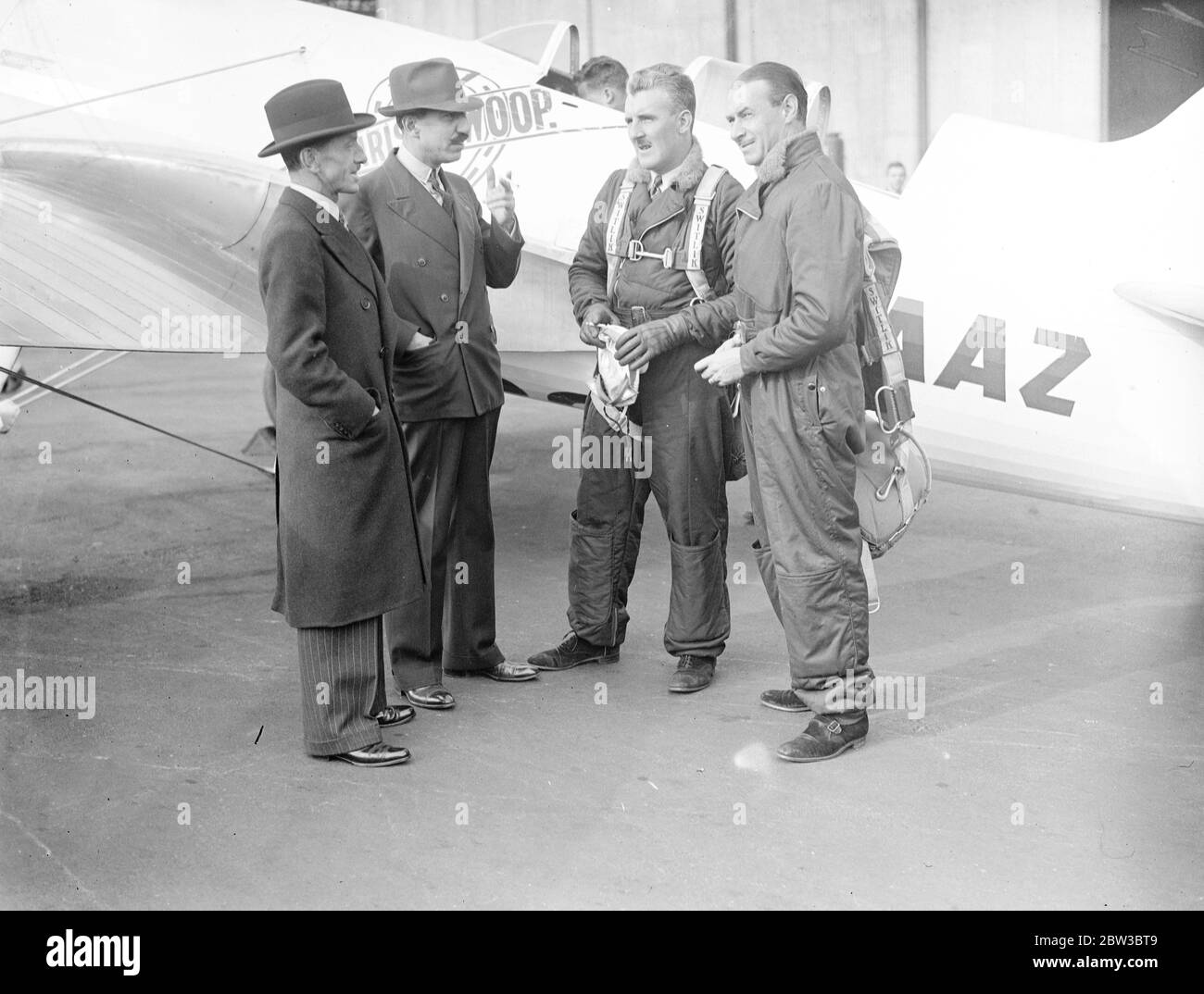 L'' Irish Swoop' ha provato a Croydon in preparazione al nuovo tentativo di record australiano del col Fitzmaurice. 22 ottobre 1934 Foto Stock