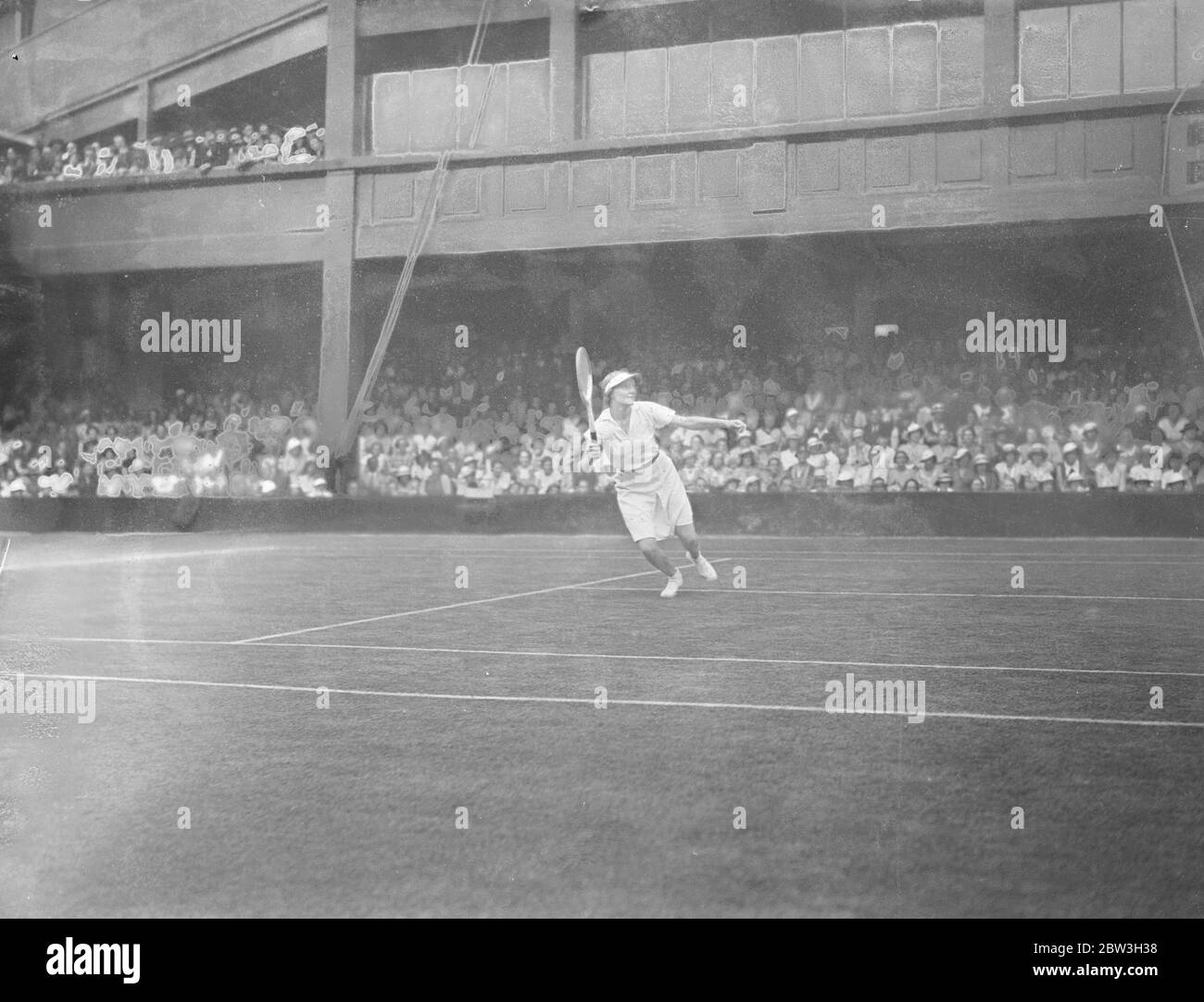 Emma Cepkova in gioco nelle donne single al Wimbledon Championships . 1 luglio 1934 Foto Stock