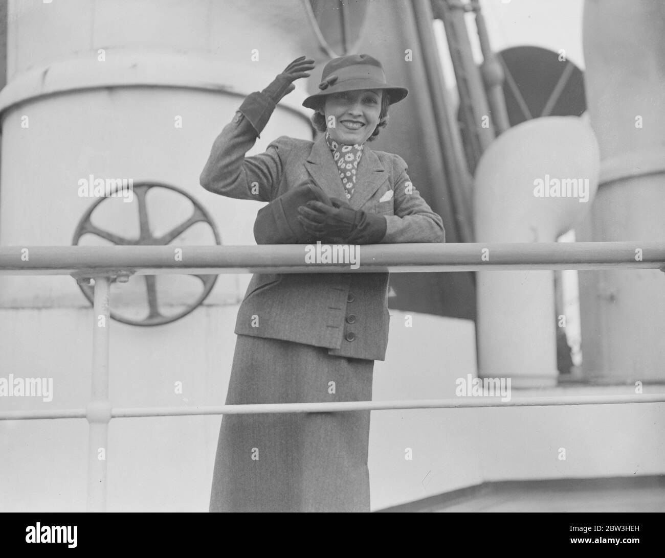 Bessie Love arriva dall'America a Southampton a bordo della SS Aquitania .. 3 luglio 1935 Foto Stock