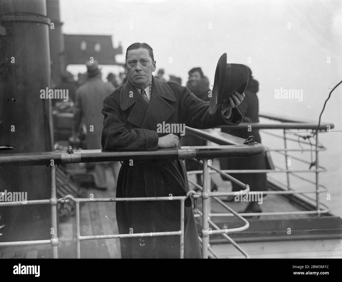 Ned Sparks arriva per la prima visita in Inghilterra . Ned Sparks , il comico cinematografico americano , è arrivato a Southampton sul liner Europa per la sua prima visita in Inghilterra . È venuto a comparire in un breve nuovo film . Spettacoli fotografici , Ned Sparks all'arrivo a Southampton . 20 dicembre 1935 Foto Stock