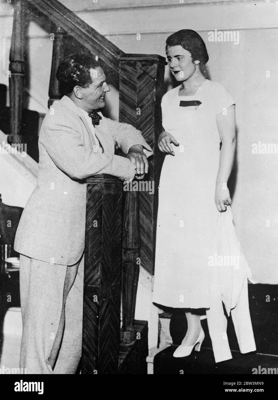 Paula Wessely sposò con l'attore austriaco nel municipio di Vienna . Paula Wessely e Attila Hoerbiger a casa dopo il loro matrimonio . 25 novembre 1935 Foto Stock