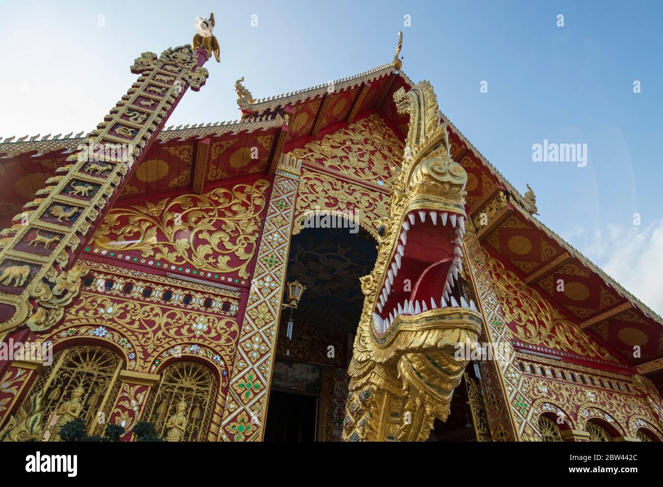 Il Wat Jet Yot nella città di Chiang Rai nel nord della Thailandia. Thailandia, Chiang Rai, novembre 2019 Foto Stock