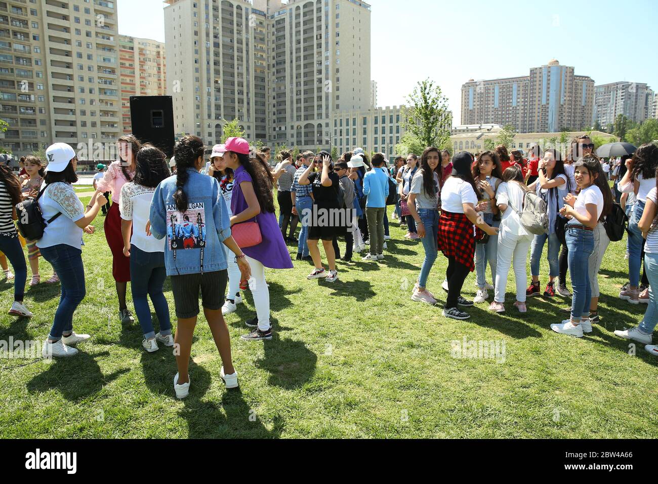Festival dei bambini . Nel parco del Centro Heydar Aliyev. Giornata internazionale dei bambini Foto Stock