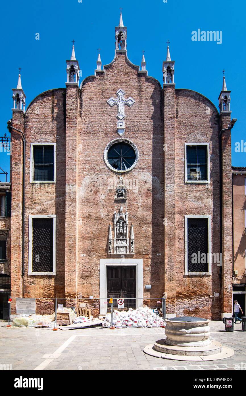 VENEZIA, ITALIA - 2020 MAGGIO: Chiesa di Sant'Apoponale il 2020 maggio a Venezia. Foto Stock