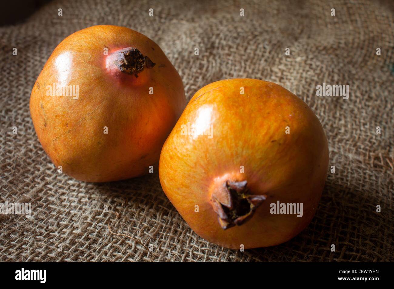 Vista della frutta di melograno ricca di antiossidanti Foto Stock