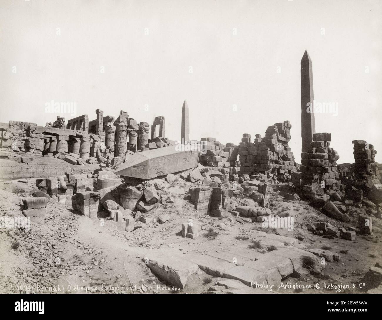 Fotografia d'epoca del XIX secolo l'obelisco caduto di Hatshepsut a Karnak, Egitto Foto Stock