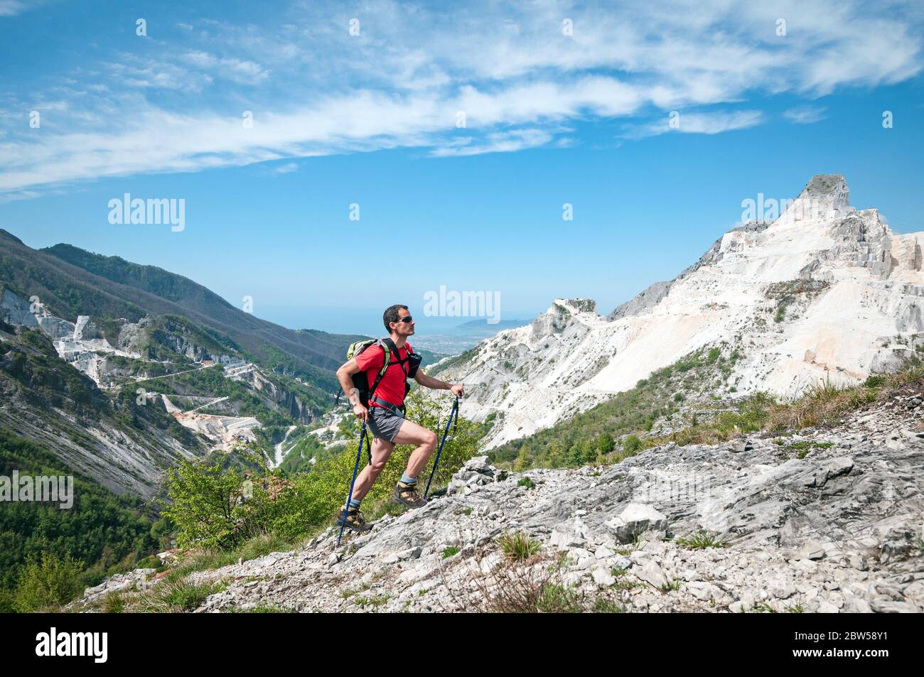 Trekking nelle Alpi Apuane. Carra, Toscana. Italia Foto Stock
