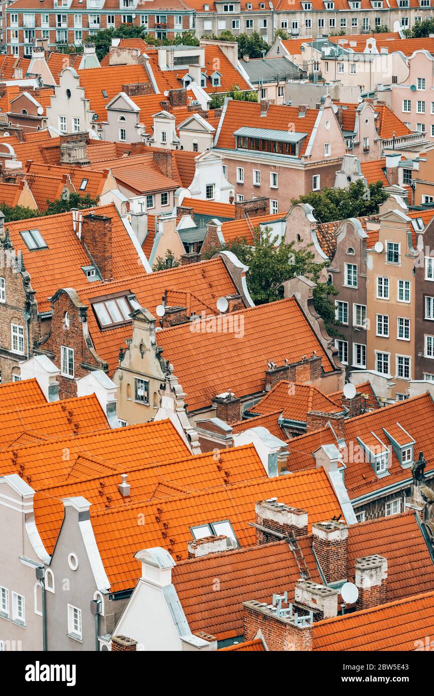 Vista dall'alto di Danzica città vecchia con rossicci tetti della città vecchia di Danzica Foto Stock