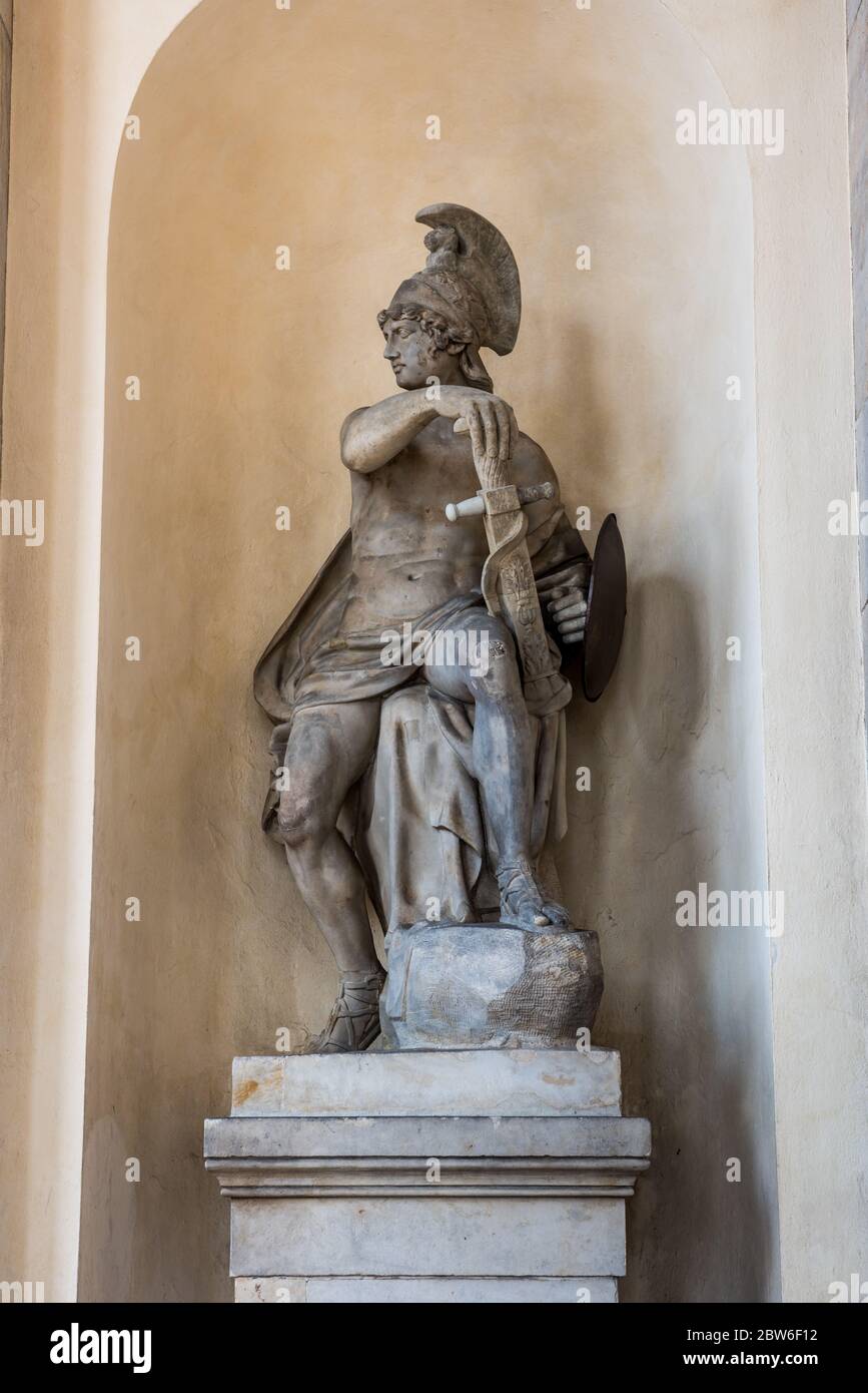 La statua di Marte della porta di Brandeburgo è un monumento neoclassico del XVIII secolo a Berlino Foto Stock