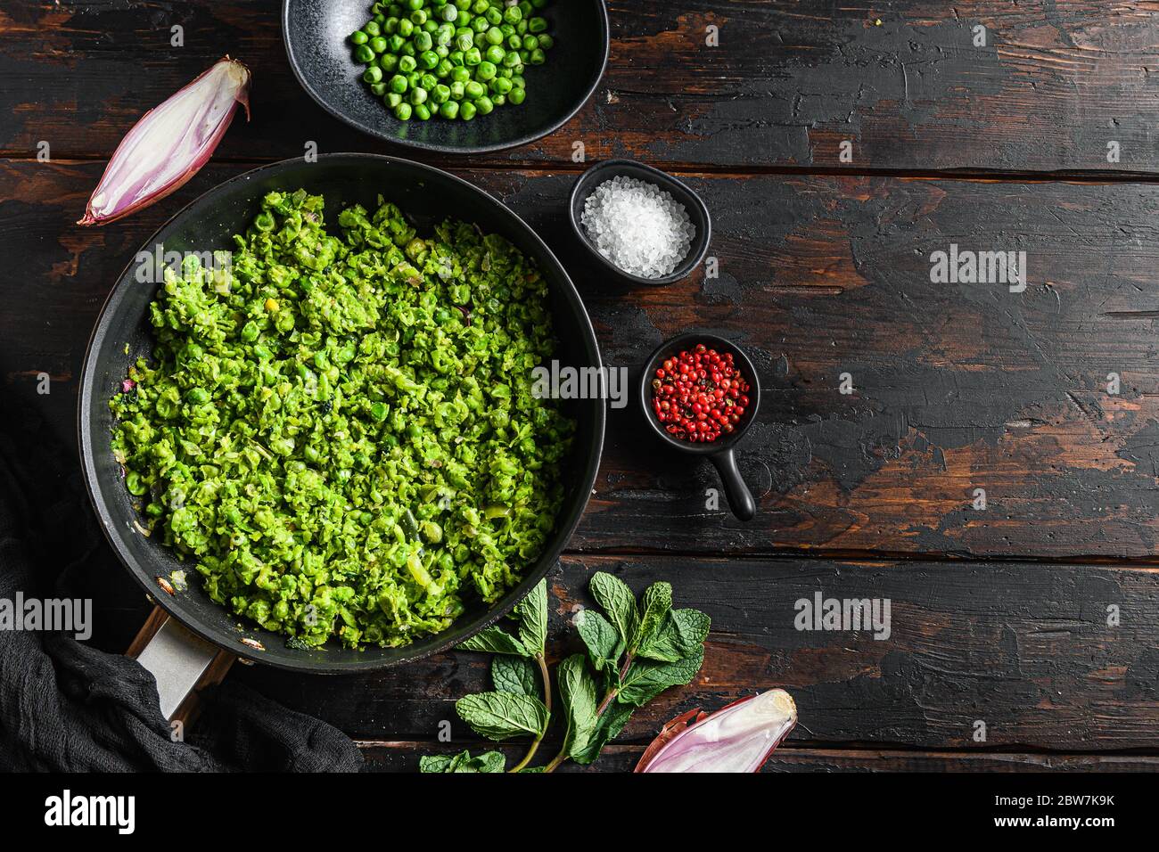 Piselli in scatola molli immagini e fotografie stock ad alta risoluzione -  Alamy