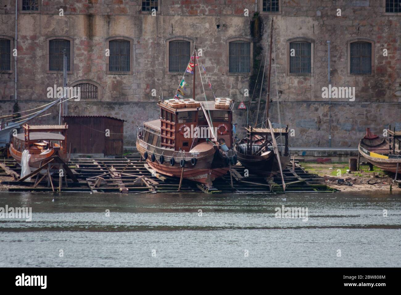 Cantiere Socrenaval - Estaleiro Naval do Rio Douro a Porto, Portogallo Foto Stock