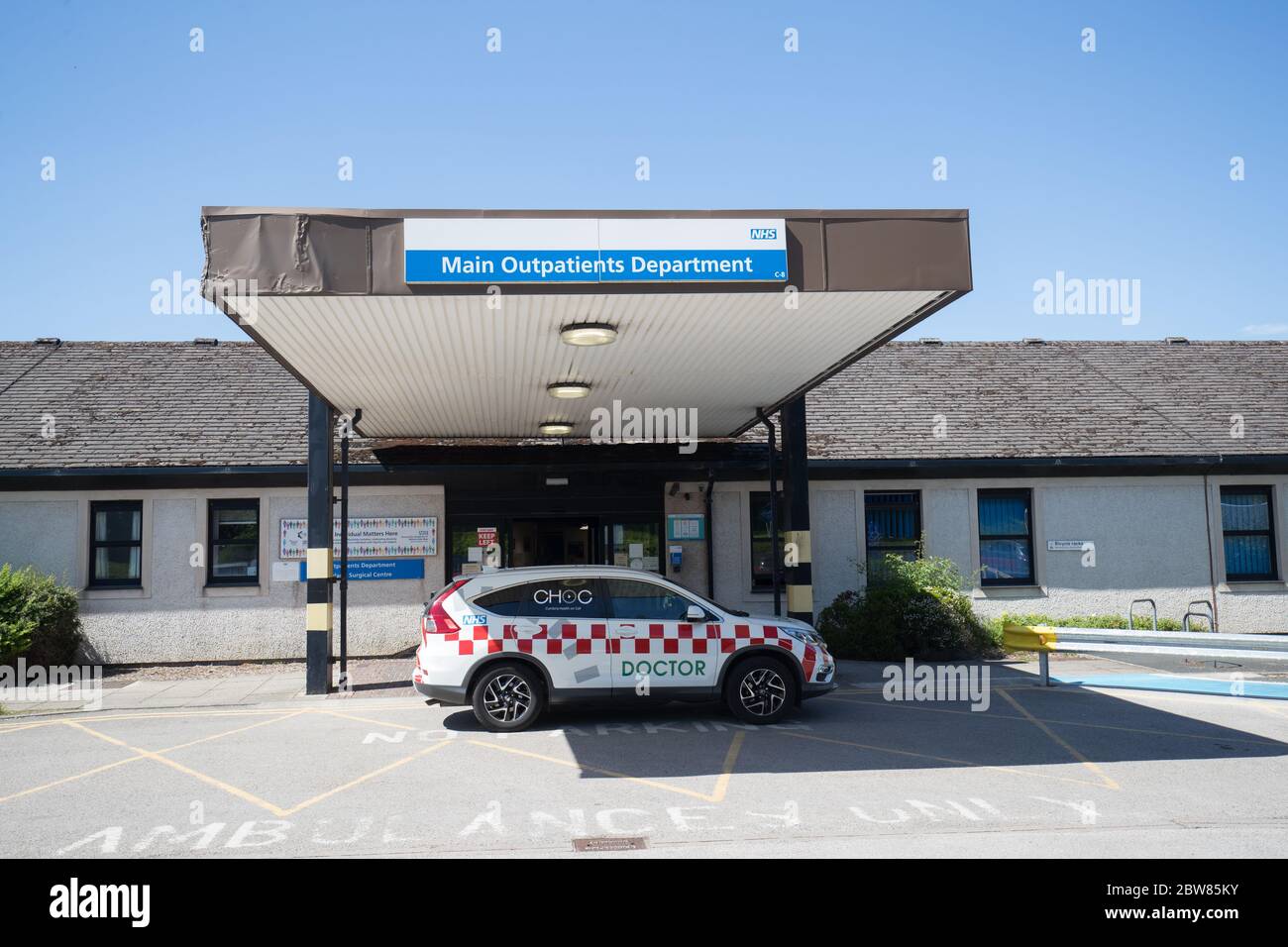 Cumbria, Regno Unito. 30 maggio 2020. Covid-19 .lo scanner per tomografia computerizzata mobile temporanea (CT) presso il Westmorland General Hospital (WGH) ha introdotto per supportare le scansioni ambulatoriali e di routine presso gli ospedali universitari di Morecambe Bay NHS Foundation Trust (UHMBT). Lo scanner aiuterà anche la fiducia a fornire e sostenere il target nazionale di diagnosi più rapida del cancro per i pazienti che è 28 giorni .Credit: NW News /Alamy News Foto Stock