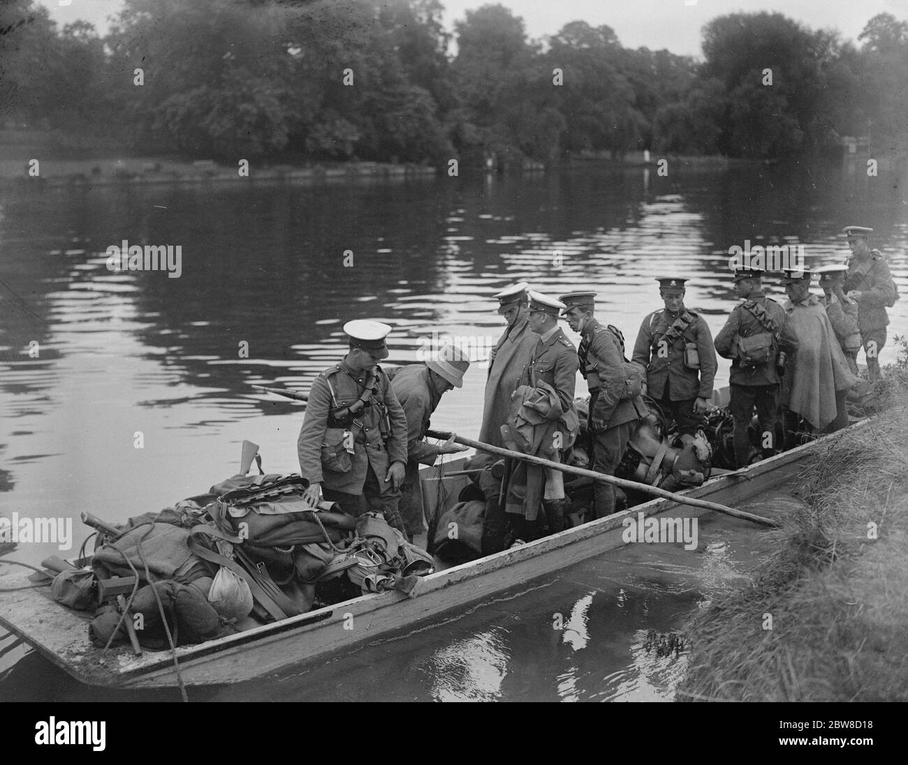 Operazioni militari con il comando Aldershot . L'invasione dell'Hampshire . Il principe Enrico con una festa di atterraggio . 29 agosto 1924 il principe Enrico, duca di Gloucester, figlio del re Giorgio V e della regina Maria di Teck Foto Stock