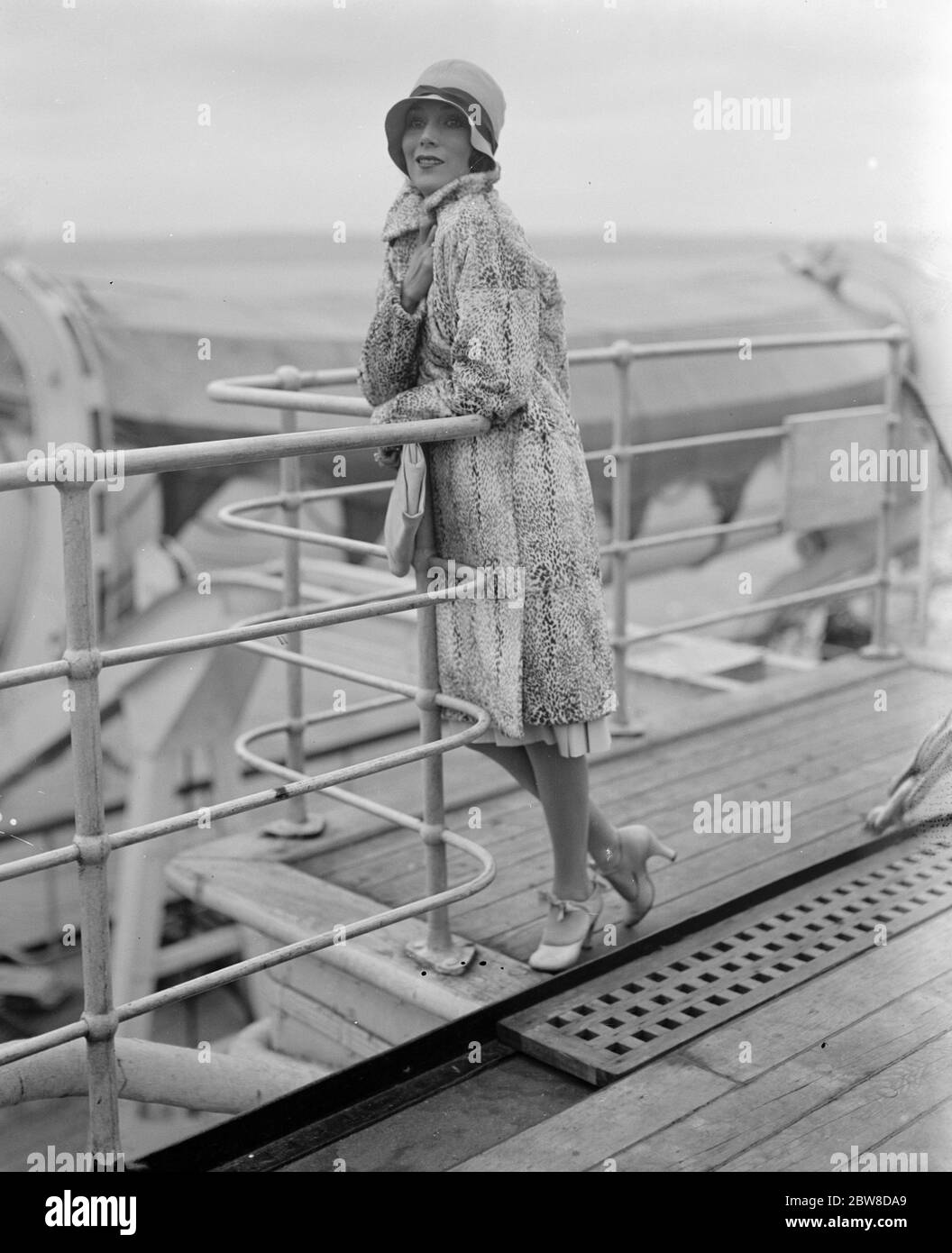 Star messicana in Inghilterra . Signora Dolores de Rio sulla barca a Plymouth . 24 agosto 1928 Foto Stock