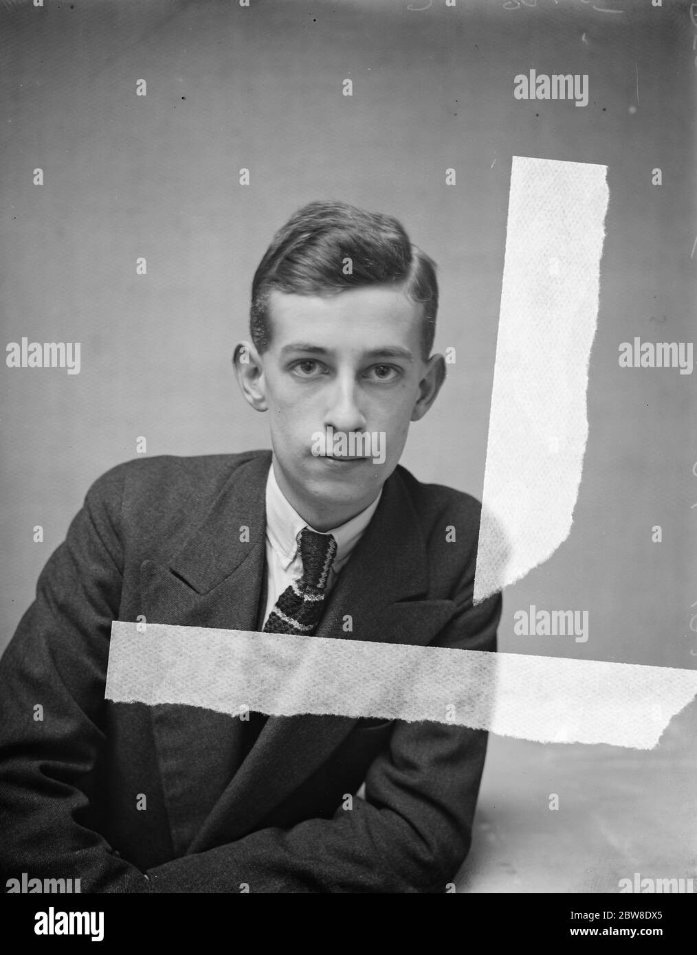 Il più giovane studente d'arte a vincere la Borsa di Roma . Un notevole dipinto murale . Il sig. Reginald J. Finny. 30 gennaio 1929 Foto Stock