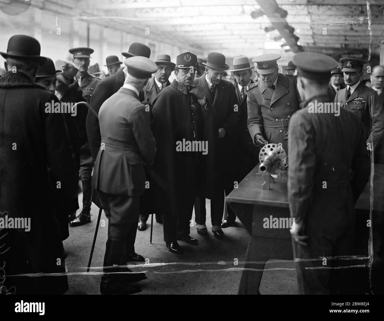 Il Re dell'Afghanistan alla scuola di addestramento dell'Aeronautica reale di Halton . 17 marzo 1928 Foto Stock