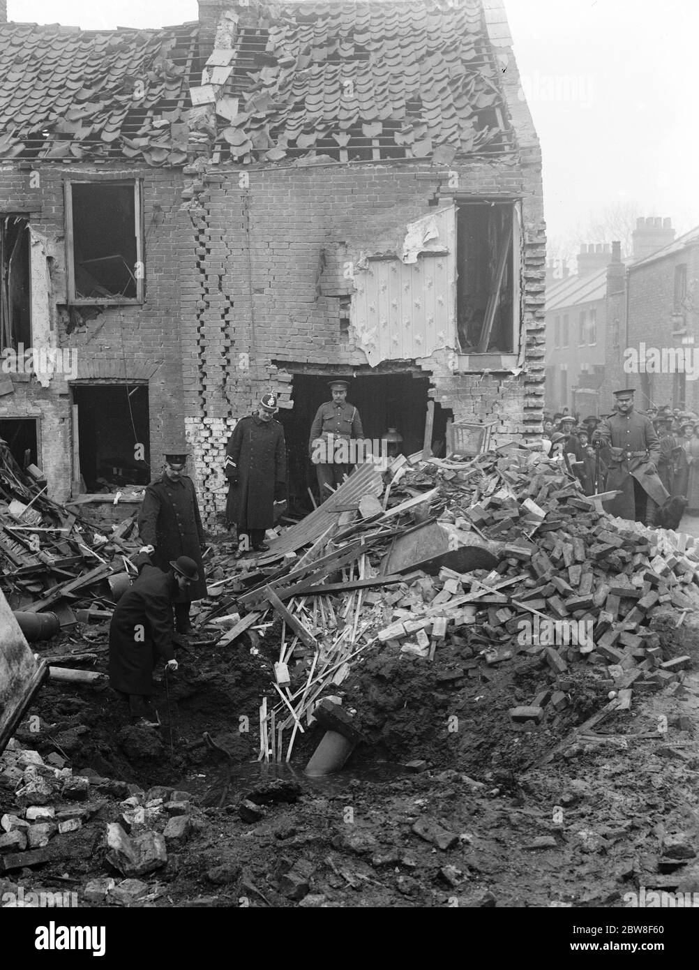 Air raid su Kings Lynn . Una casa di abitazione danneggiata dopo il raid . 19 gennaio 1915 Foto Stock
