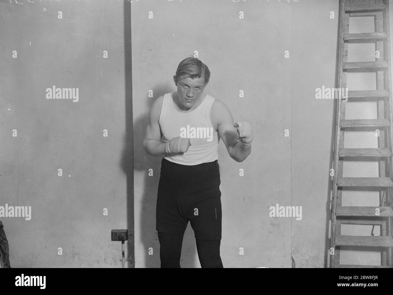 Campione europeo di pesi pesanti in allenamento per incontrare campione impero . Heine Muller , che incontrerà Larry Gains alla Albert Hall il 21 aprile . 14 aprile 1932 Foto Stock