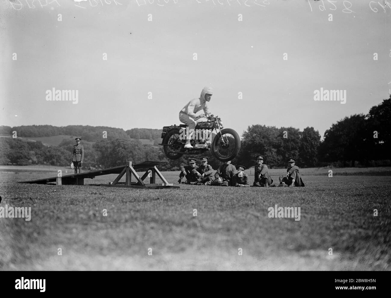 L'esercito come ciclisti trick . Attrazione per il prossimo Southern Command Tattoo . 10 luglio 1928 Foto Stock