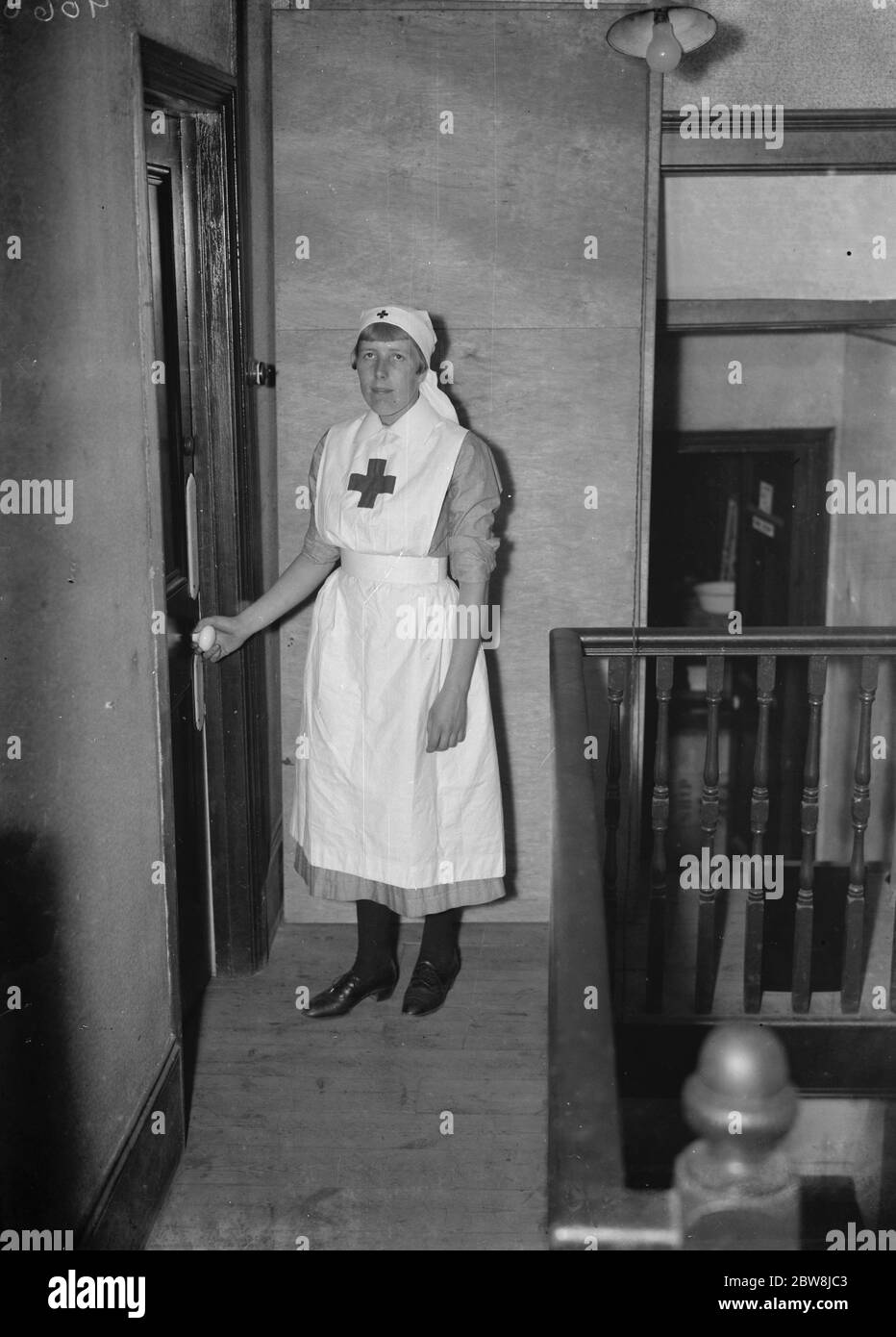 Sig.na Fowden , in uniforme di infermiere . 1937 Foto Stock