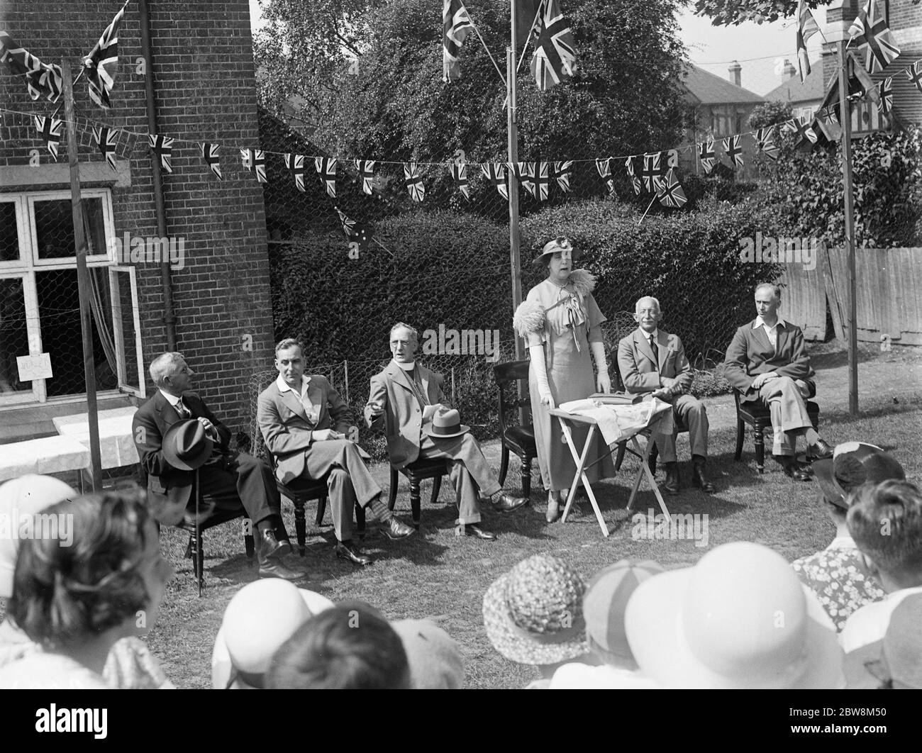 Lady Smithers parla a un fete della città . 1935 Foto Stock