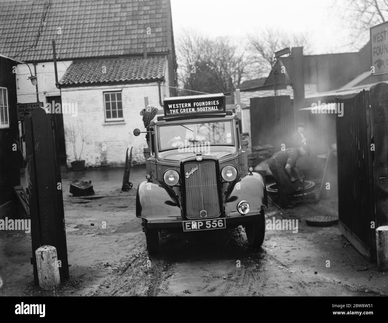 Un camion Bedford della Western Foundries Company a Southall , Londra . 1936 . Foto Stock