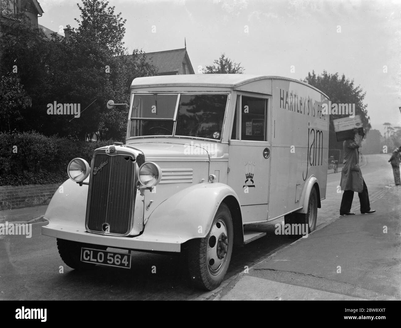 Un camion Bedford appartenente a Hartley's è la compagnia Real Jam , sulla sua consegna . 1936 . Foto Stock