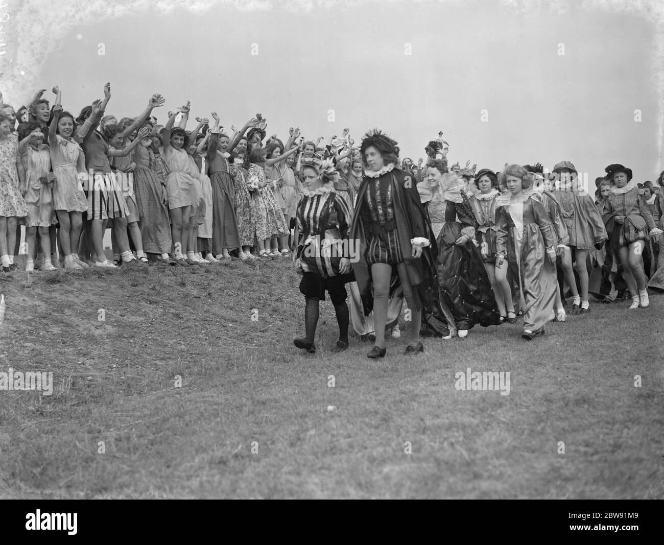 La parata elisabettiana alla Westwood Central School di Bexley, Londra . 1939 Foto Stock